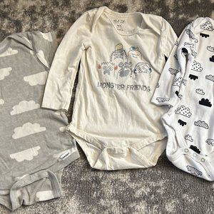 Gerber-Land of Wishes-Cloud Island Onesies 3-6 Months
